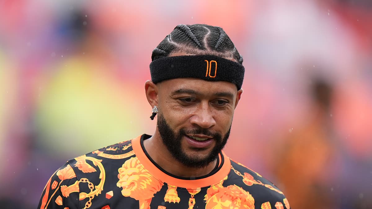Trabzonspor, Memphis Depay ile ilgileniyor