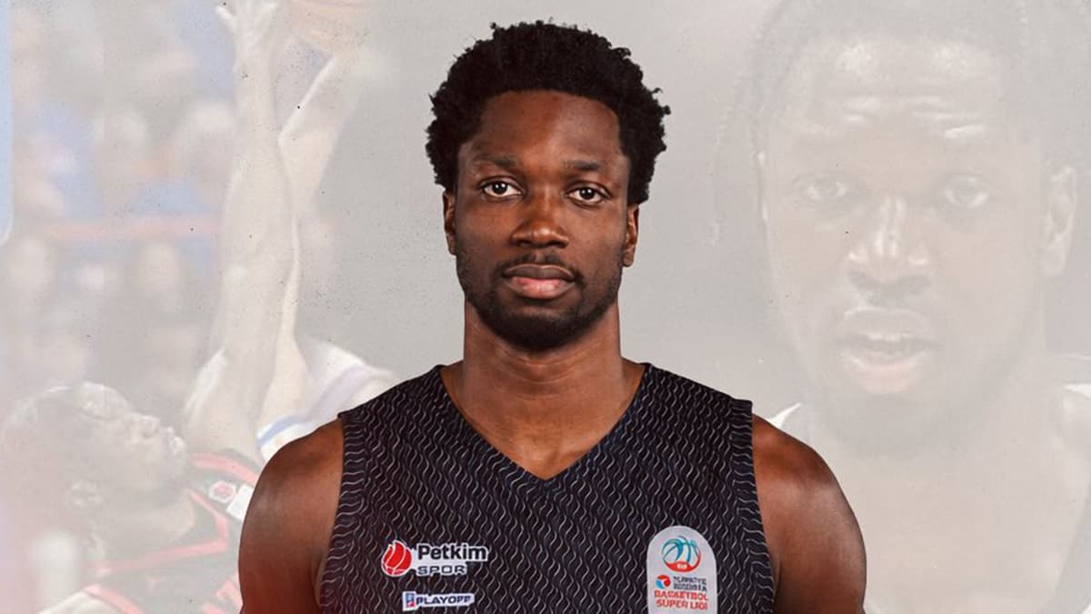 Aliağa Petkimspor, Ganalı pivot Nathan Mensah'ı transfer etti
