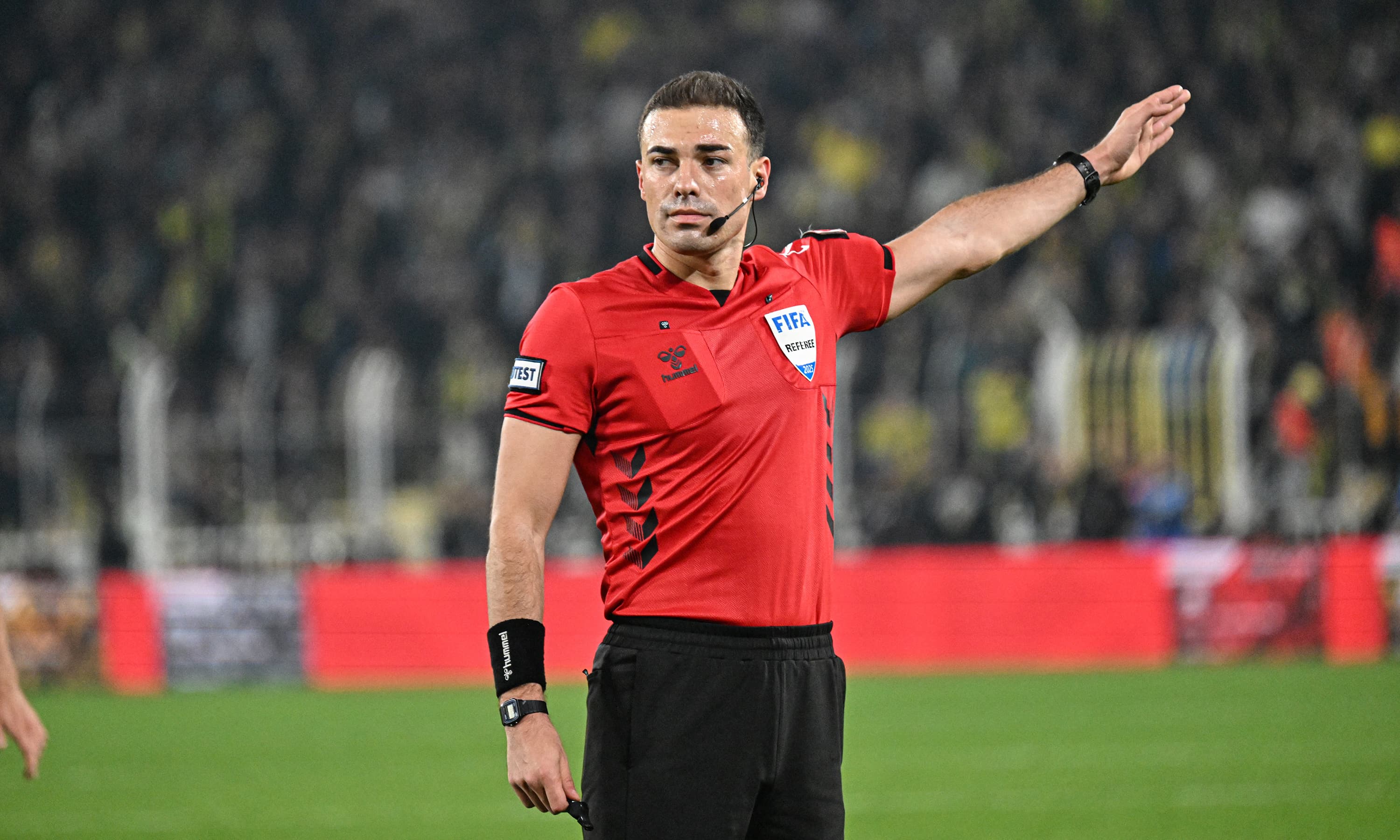 Oğuzhan Çakır, UEFA Konferans Ligi'nde hakemlik yapacak
