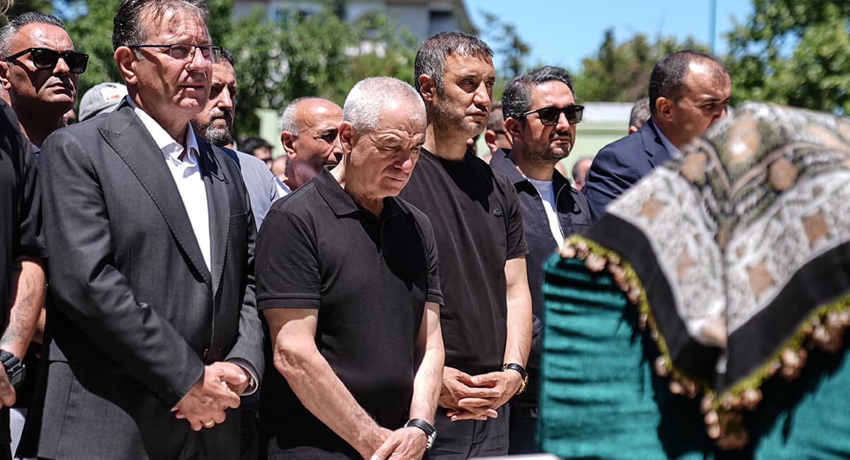 Rıza Çalımbay'ın annesi için cenaze töreni düzenlendi