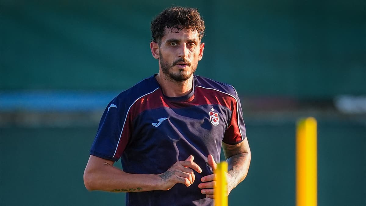 Samet Akaydin Trabzonspor'da forma bulmakta zorlanıyor
