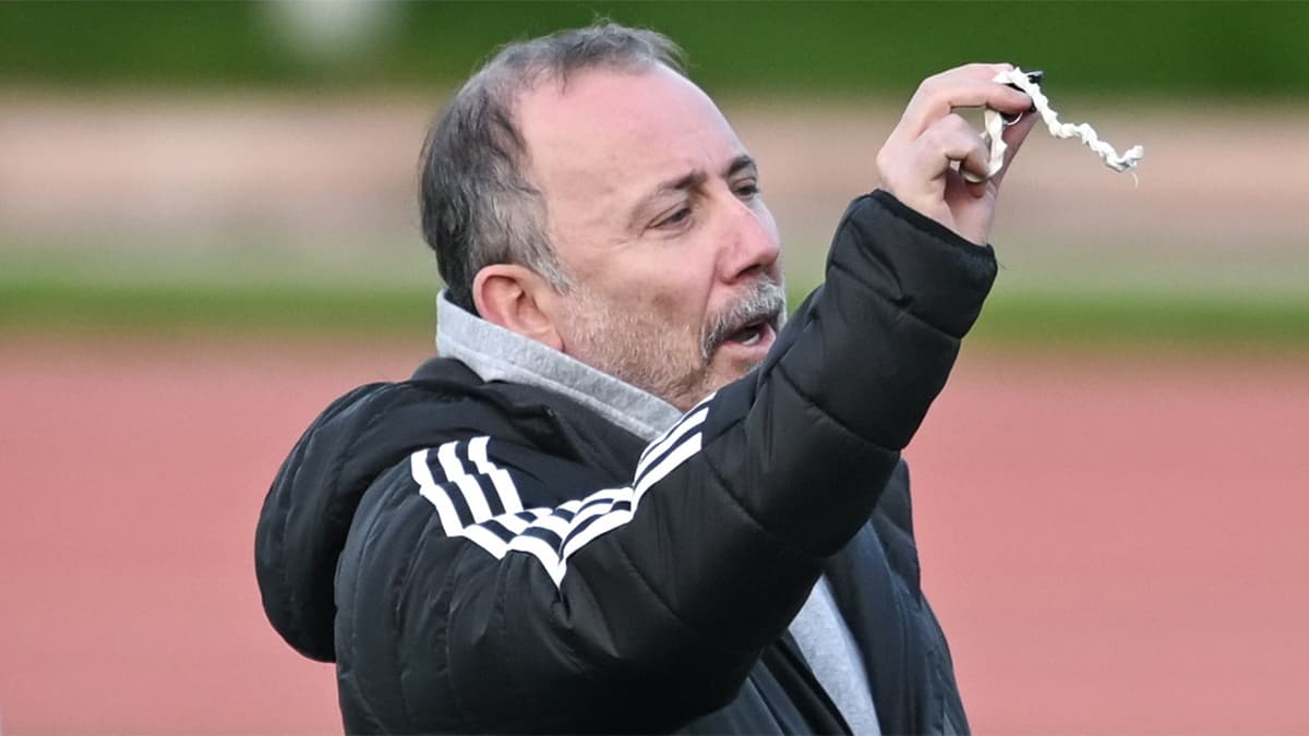 Sergen Yalçın 3 futbolcuyu kesin olarak sildi: "Kendinize takım bulun"