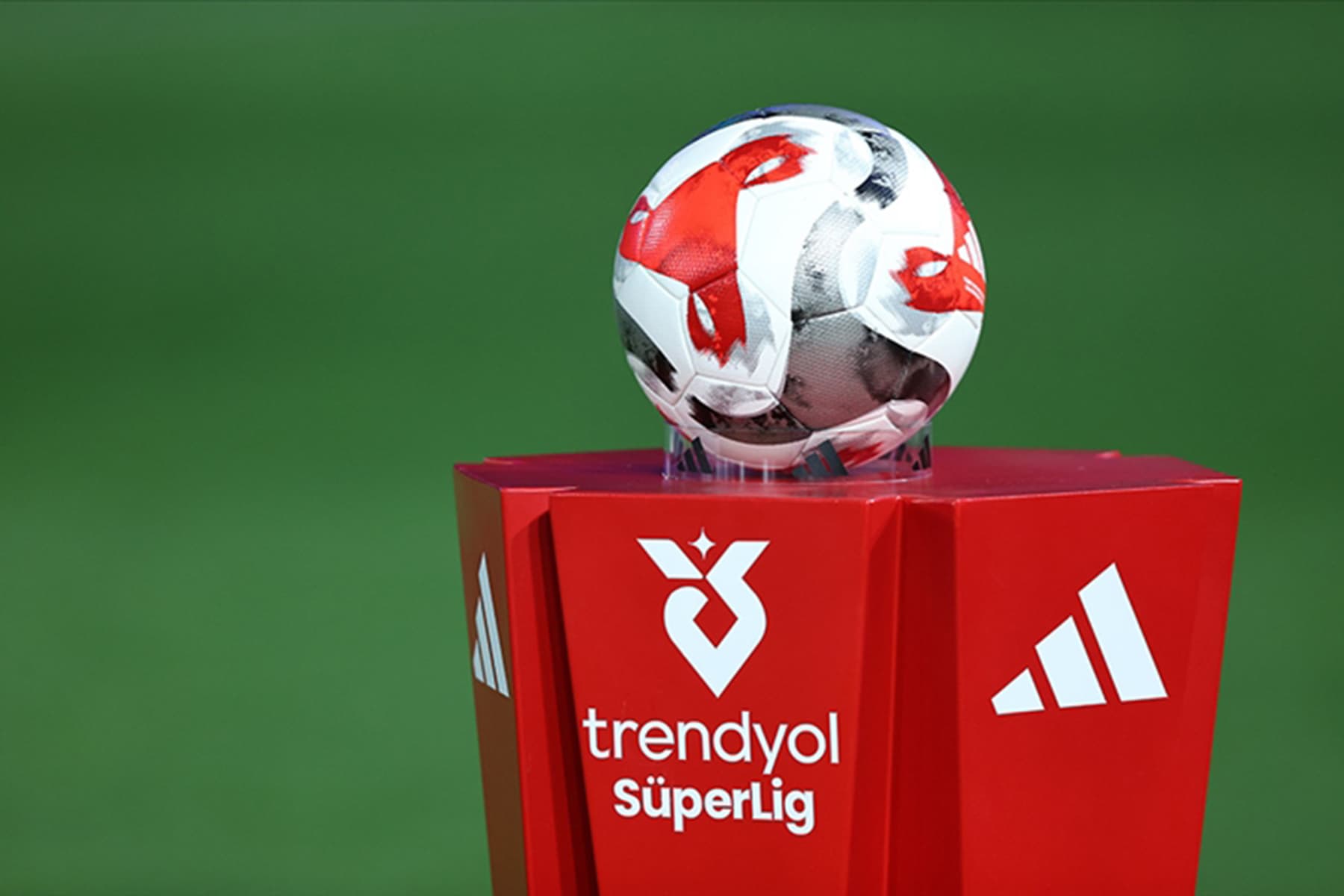 Süper Lig'de şampiyonluk ihtimalleri sil baştan değişti! Yapay zekanın son tahmini olay