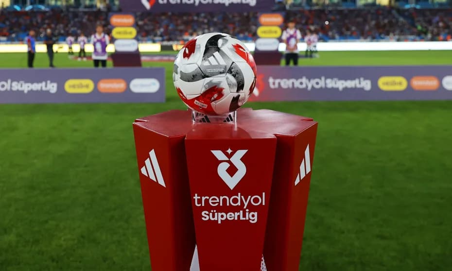Süper Lig'de hafta içi mesaisi: 27. haftanın maç programı