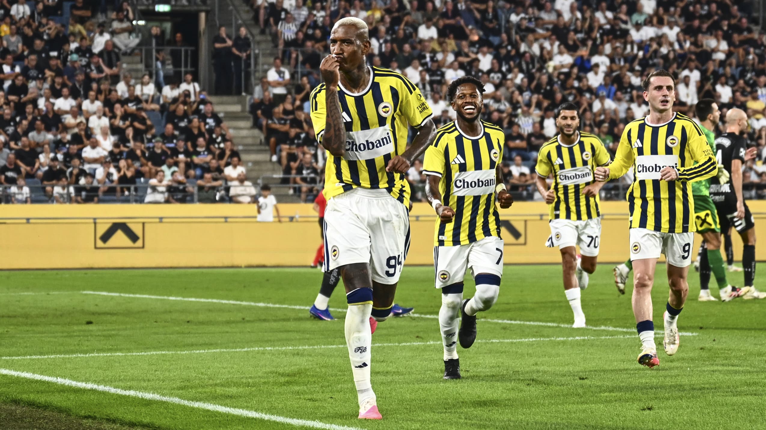 Fenerbahçe, Sturm Graz'ı 1-0 yenerek ülke puanını güncelledi