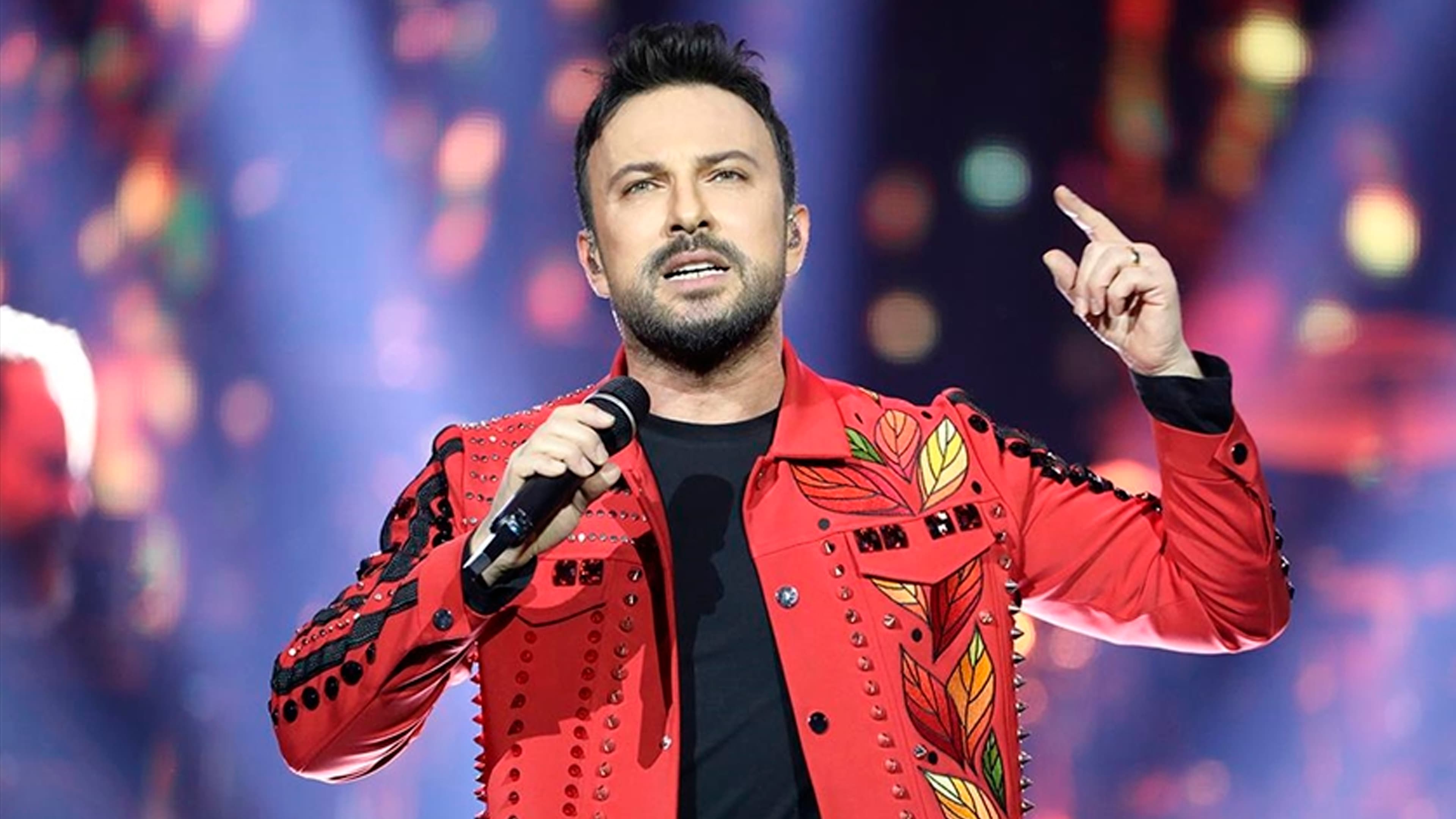 Tarkan, A Milli Takım'a destek verdi