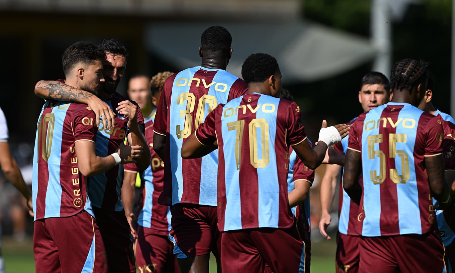 Kasımpaşa ve Trabzonspor Süper Lig'de karşı karşıya geliyor.