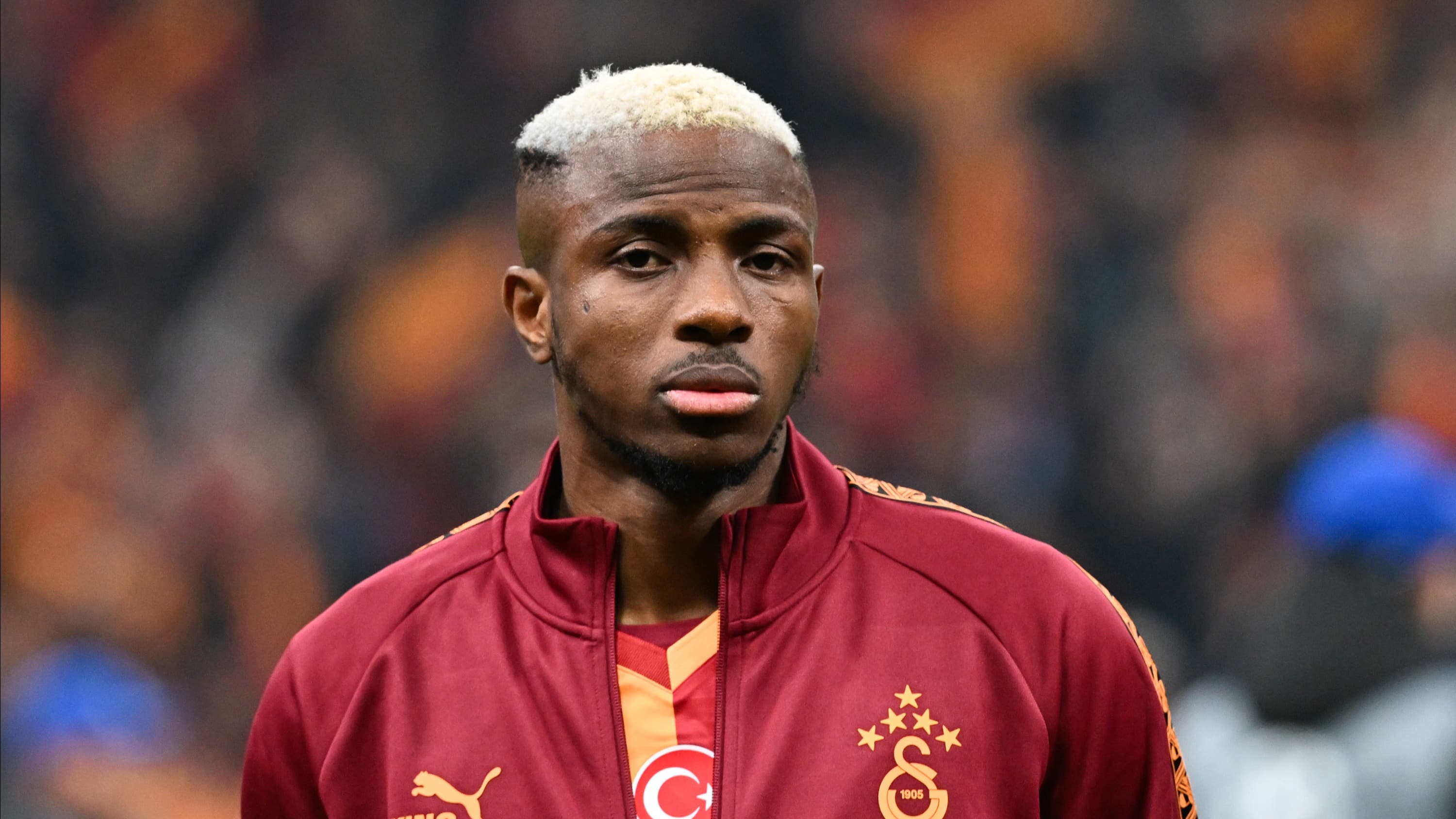 Victor Osimhen, hocasının transfer açıklamalarına yanıt verdi