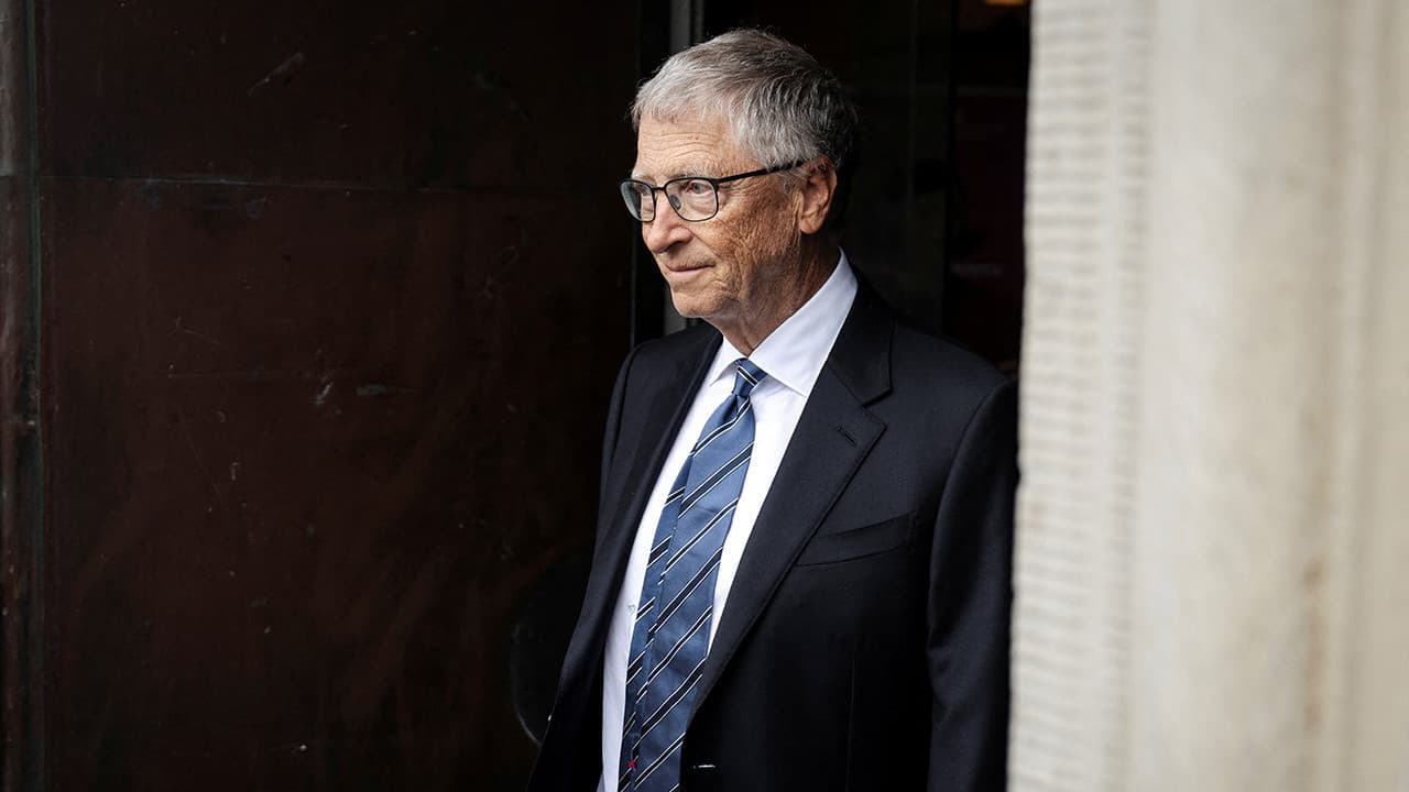 Bill Gates, Epstein'in mülklerine gitmediğini açıkladı