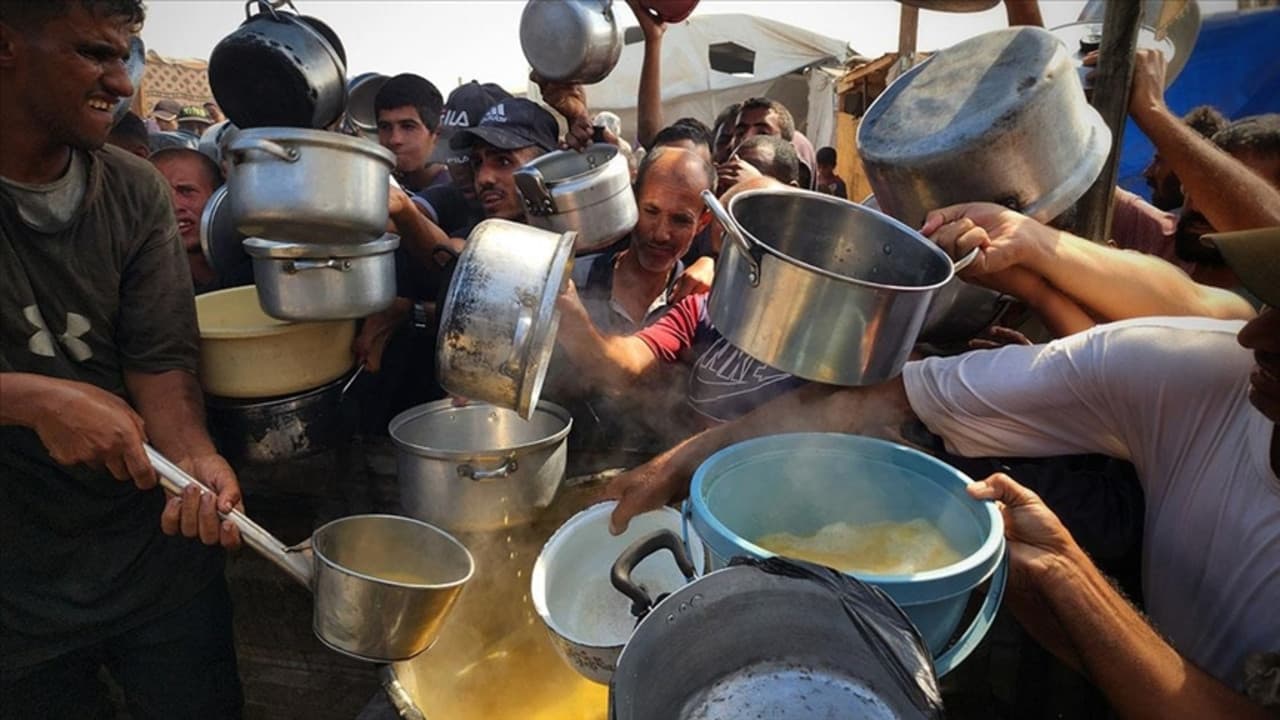 ILO Raporu: "186 milyon kişi işsiz, 300 milyon aşırı yoksullukta"