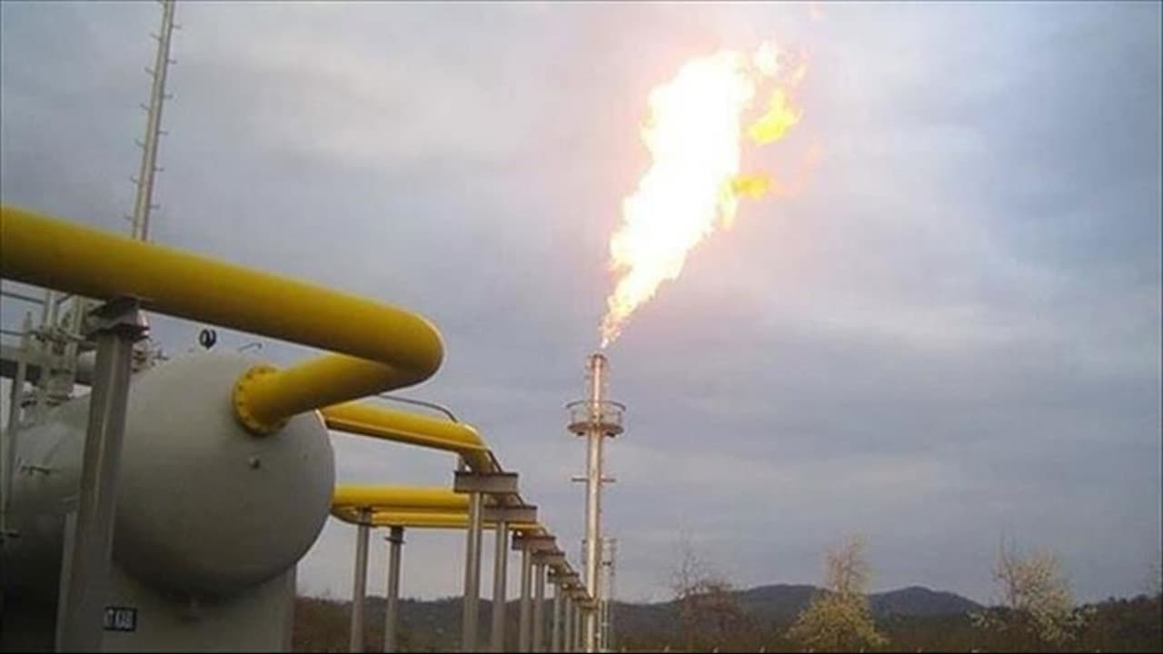 Putin, doğalgaz ödemeleri için süreyi 1 Ekim'e uzattı