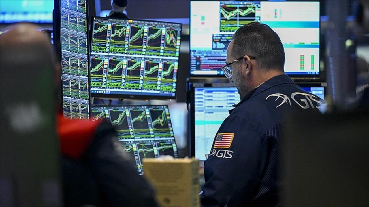 New York borsası düşüşle açıldı