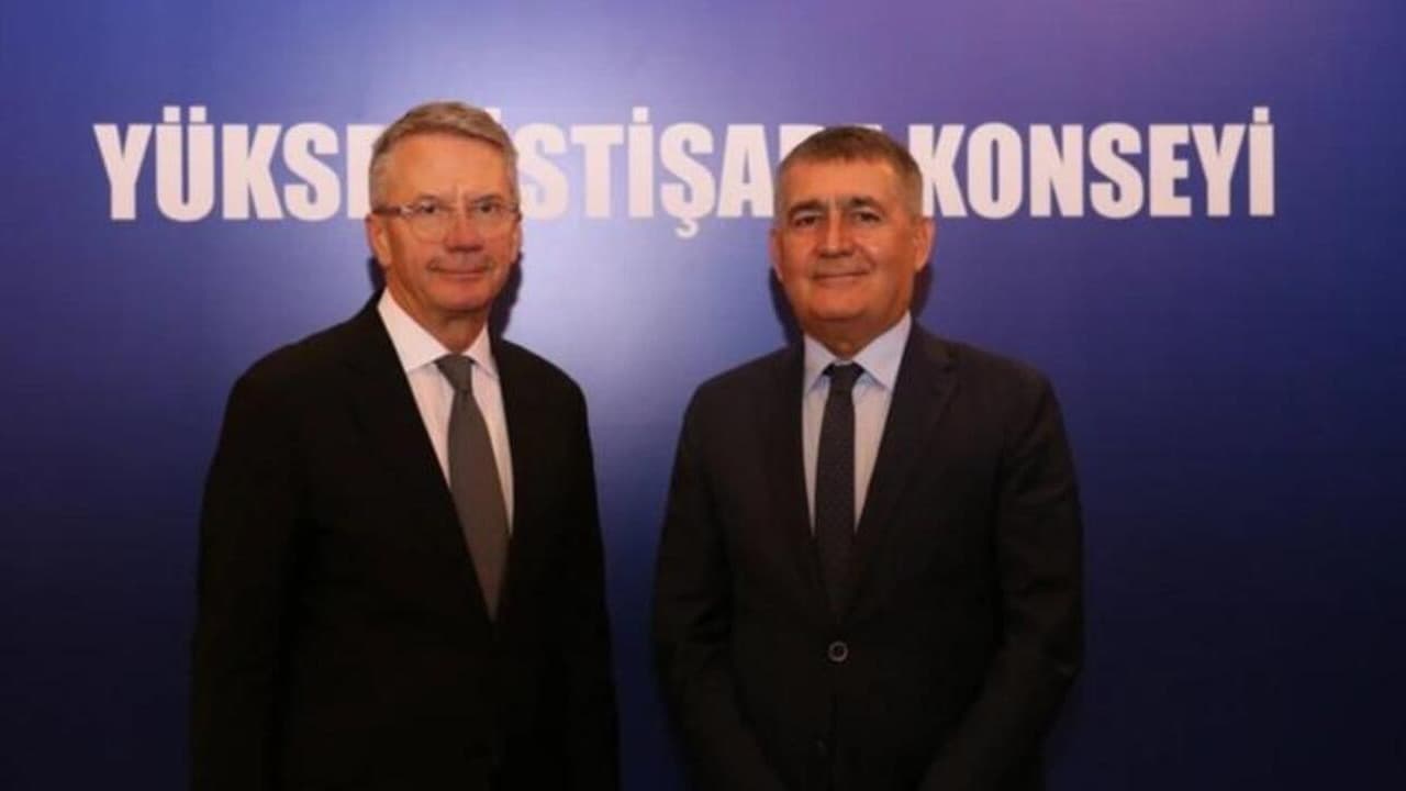 TÜSİAD'ın eski başkanı Turan ve YİK Başkanı Aras'a hapis cezası