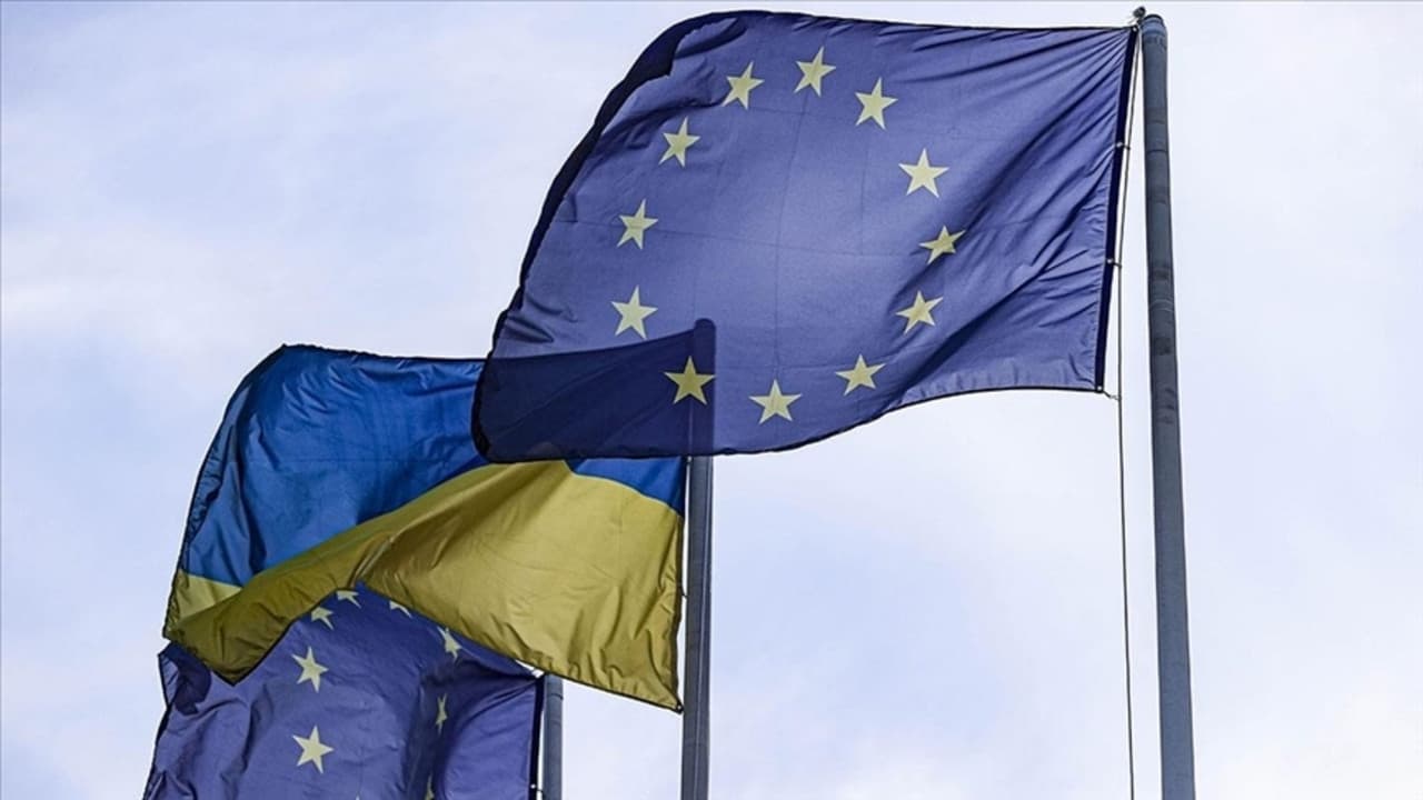 AB, Ukrayna ve Moldova'nın üyelik müzakerelerinde yeni aşamayı onayladı
