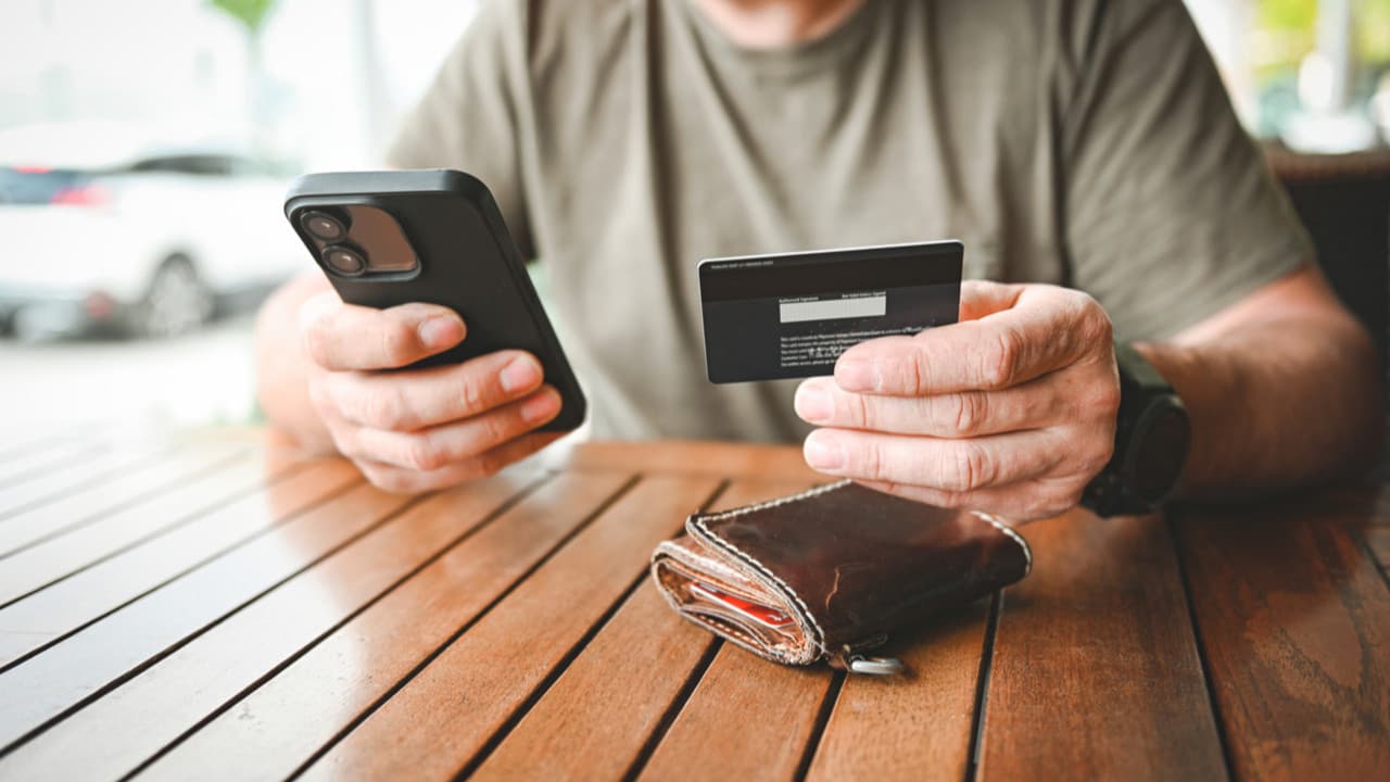 Uygulama ertelendi mi? 200 bin TL üzerindeki transferlerde açıklama şartı