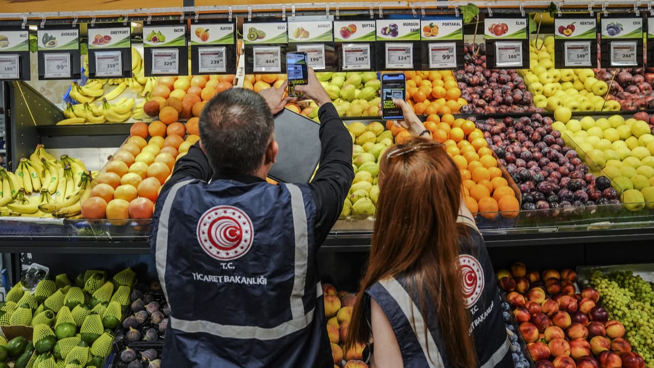 Ramazan öncesi marketlere sıkı takip! 8 bin 500 işletmeye ceza yağdı