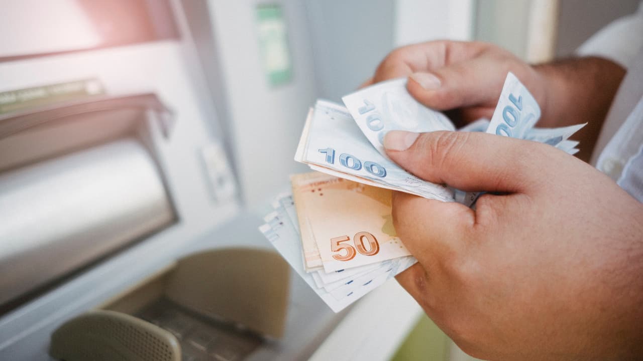 Memurun zamlı maaşı haftaya yatıyor: Kim ne kadar alacak?