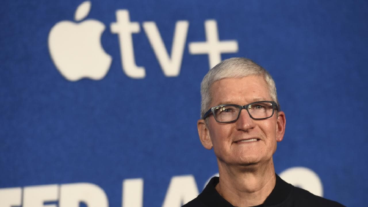 Tim Cook'tan emekliliğe ayrılacağı iddialarına yanıt: "Görevimin başındayım"