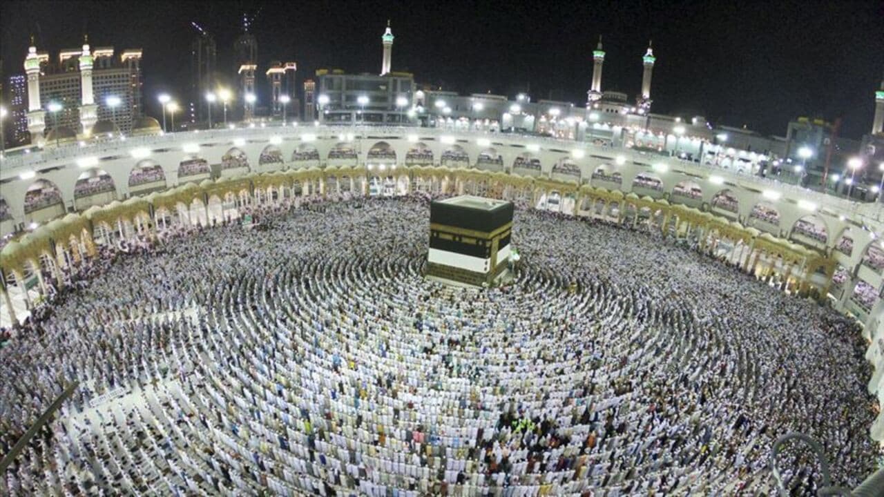 Suudi Arabistan'dan umre vizesine 1 yıl geçerli çok giriş imkanı