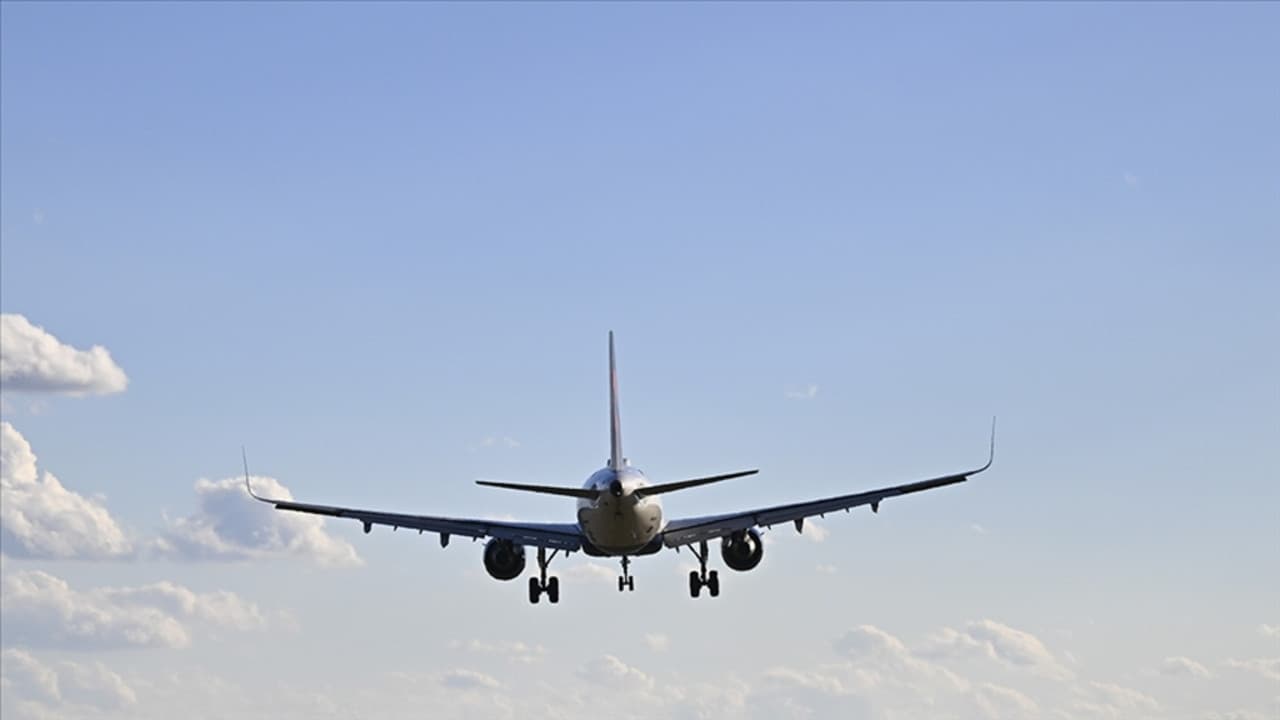 IATA, havayolu şirketlerinin kâr tahminini 23 milyar dolara revize etti