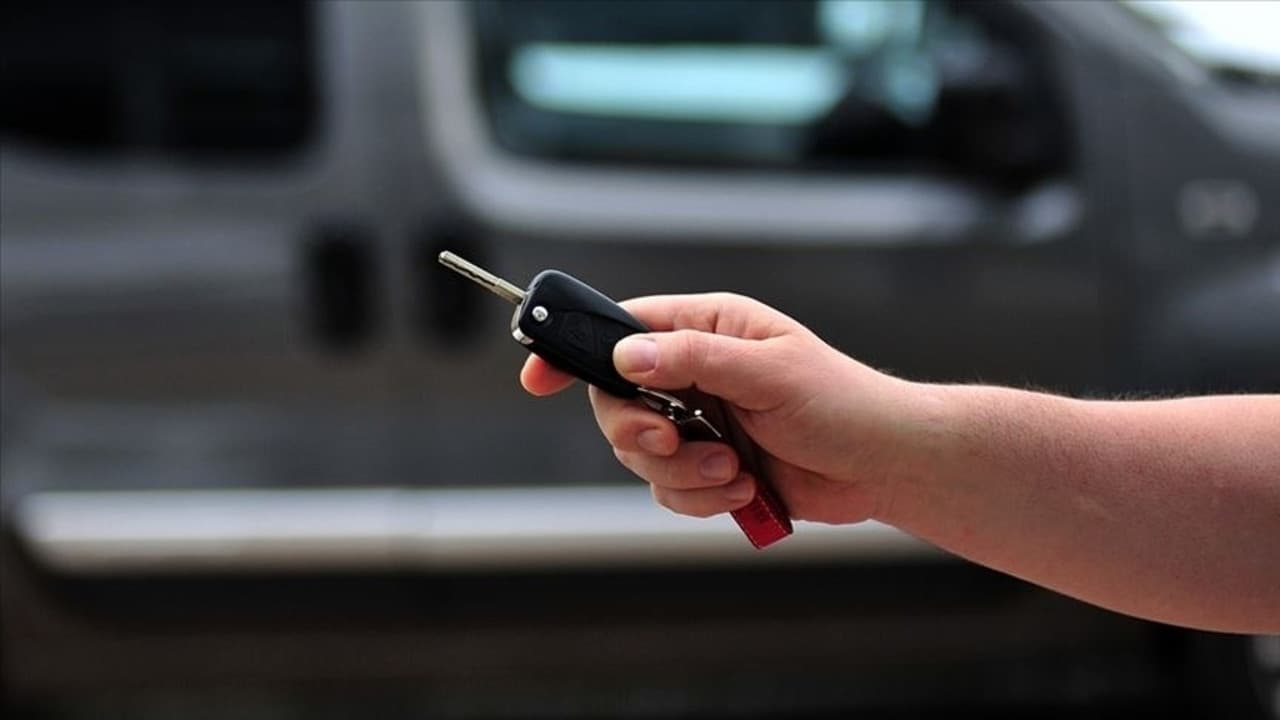 İkinci el araçlarda kilometre düşürme riski artıyor: En çok etkilenen 20 model