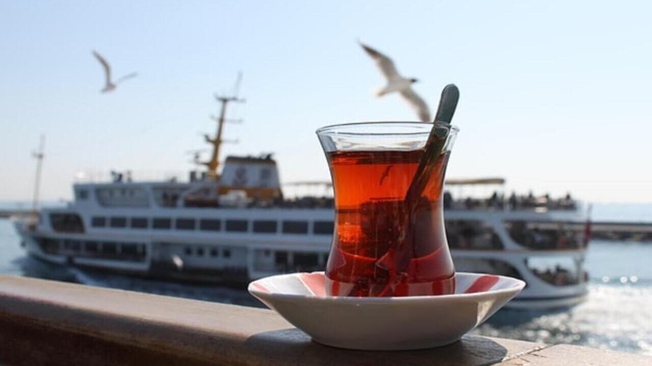 İstanbul'da vapur kafeler kalkıyor mu? Açıklama geldi!