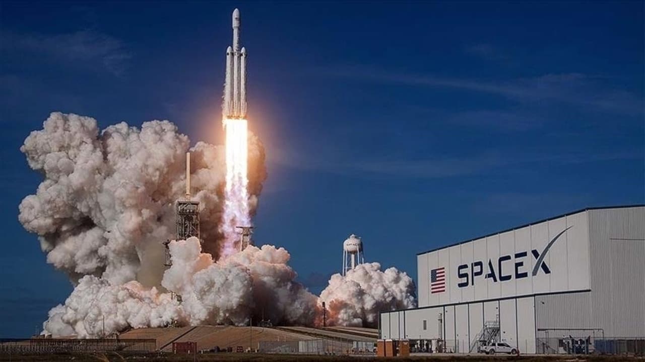 SpaceX'in halka arzı çalışanları milyoner yapacak