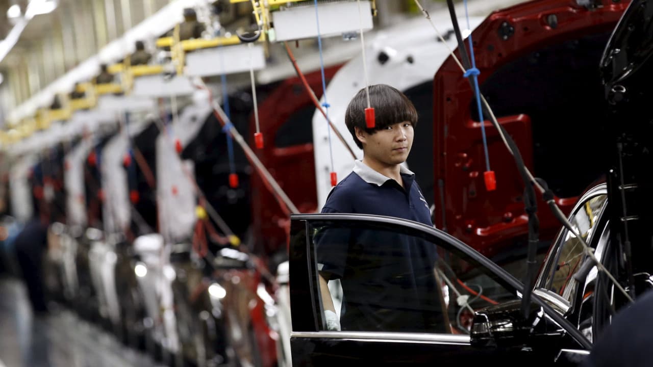 Çin otomotivde dünyayı sildi süpürdü: Üretimde de satışta da rekor, her iki arabadan biri...