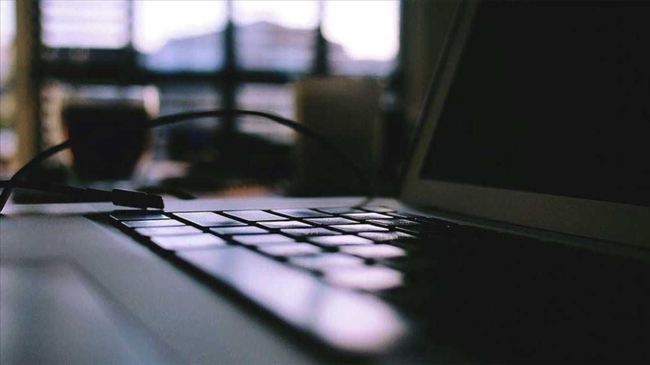 İran internet kısıtlamalarını kaldırma kararı aldı
