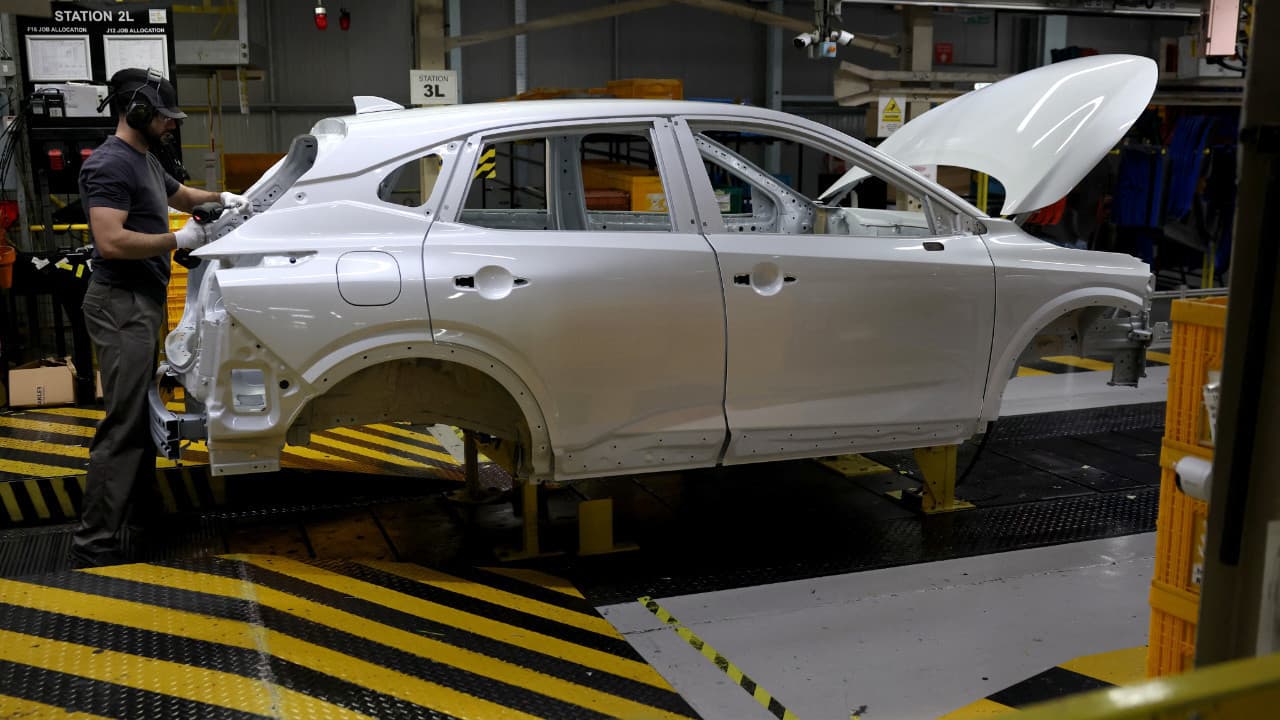 Volkswagen, 2030'a kadar 50 bin çalışanını işten çıkaracak