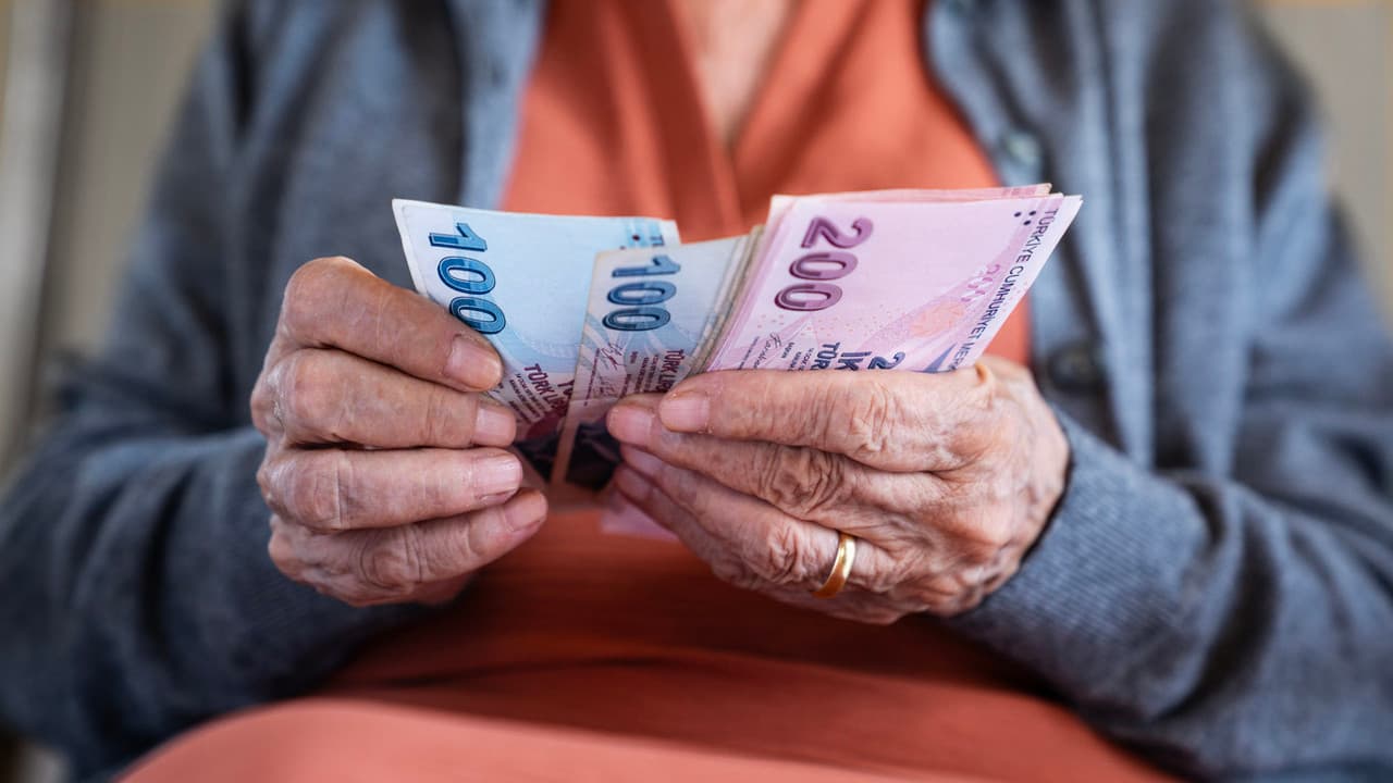 Hazine ve Maliye Bakanlığı emekli maaşlarıyla ilgili iddiaları yalanladı