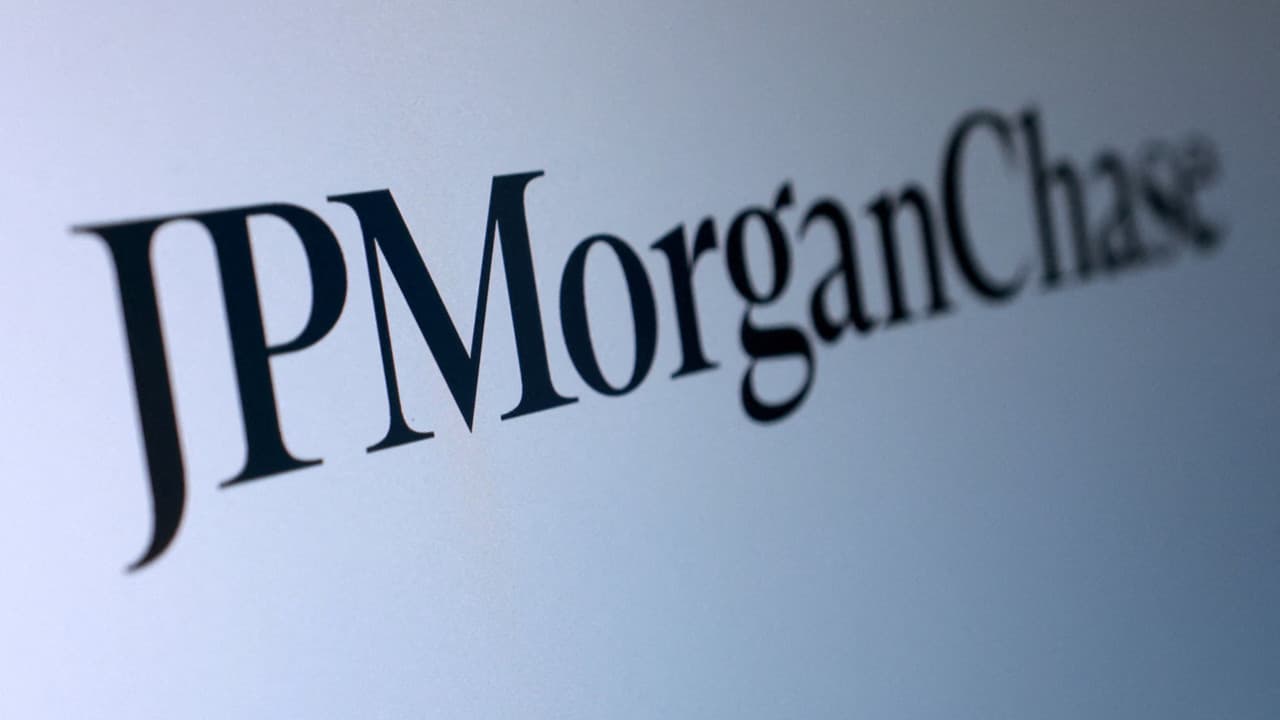 J.P. Morgan, CEEMEA kurumsal kredi piyasasında stratejik rota değişikliğine giderek "Beta" riskini azaltma kararı aldı