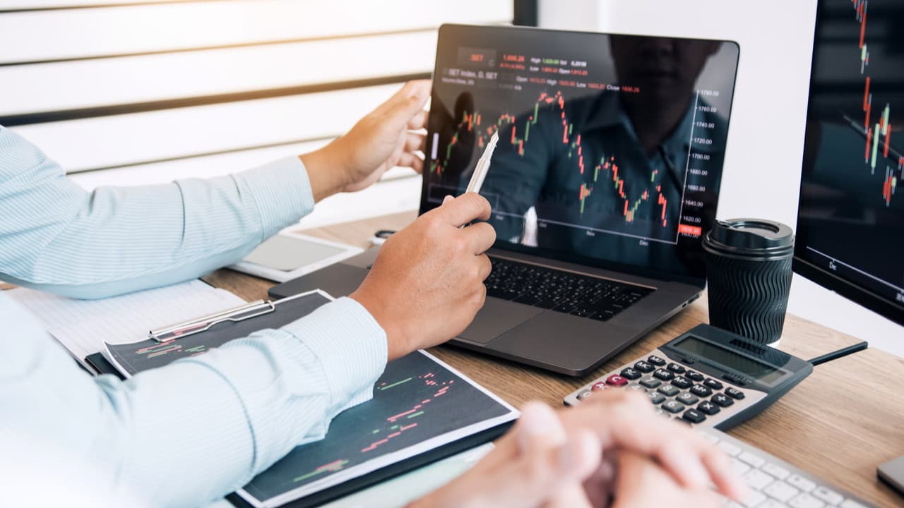 Yurt dışında yerleşik kişiler hisse senedi sattı