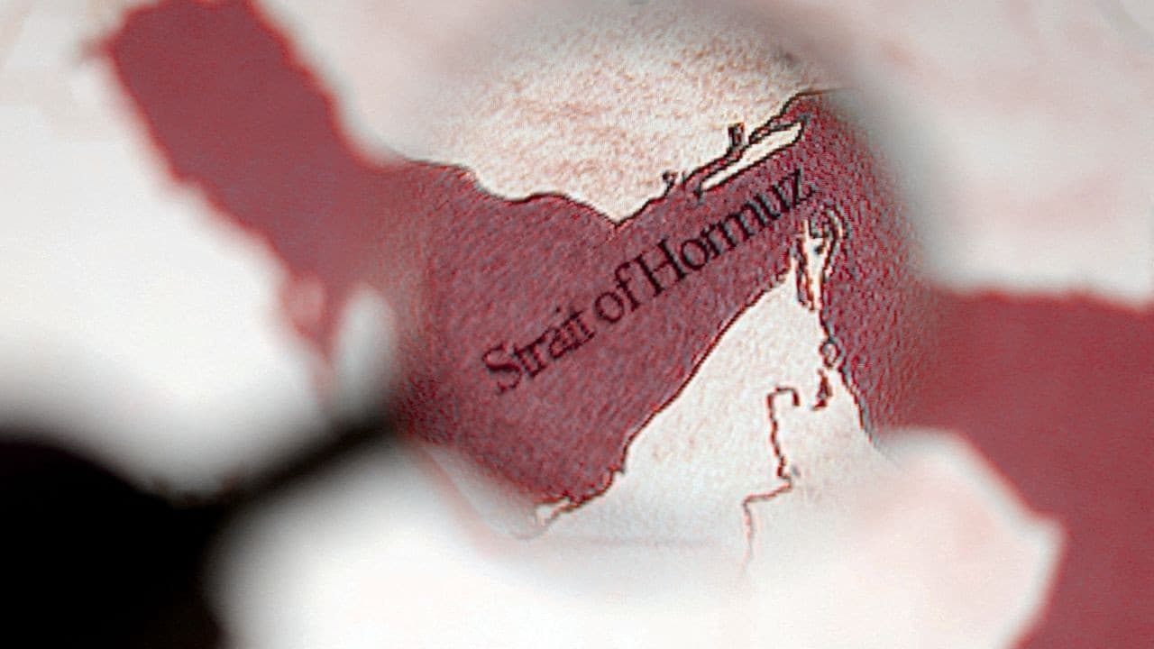 Hürmüz Boğazı’nda kriz derinleşiyor: LNG arzında daralma haftalık 1,5 milyon ton