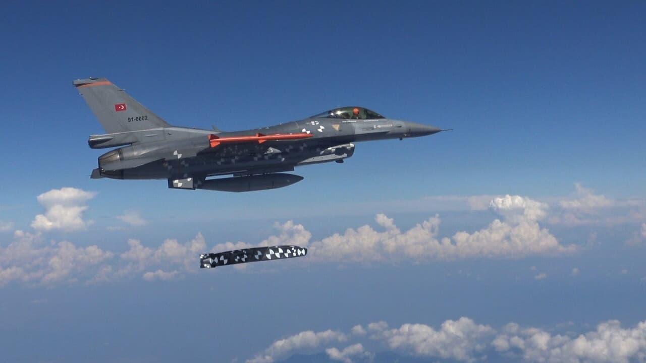 SOM-J seyir füzesi hedefi tam isabetle vurdu: Zırh delici harp başlığına sahip