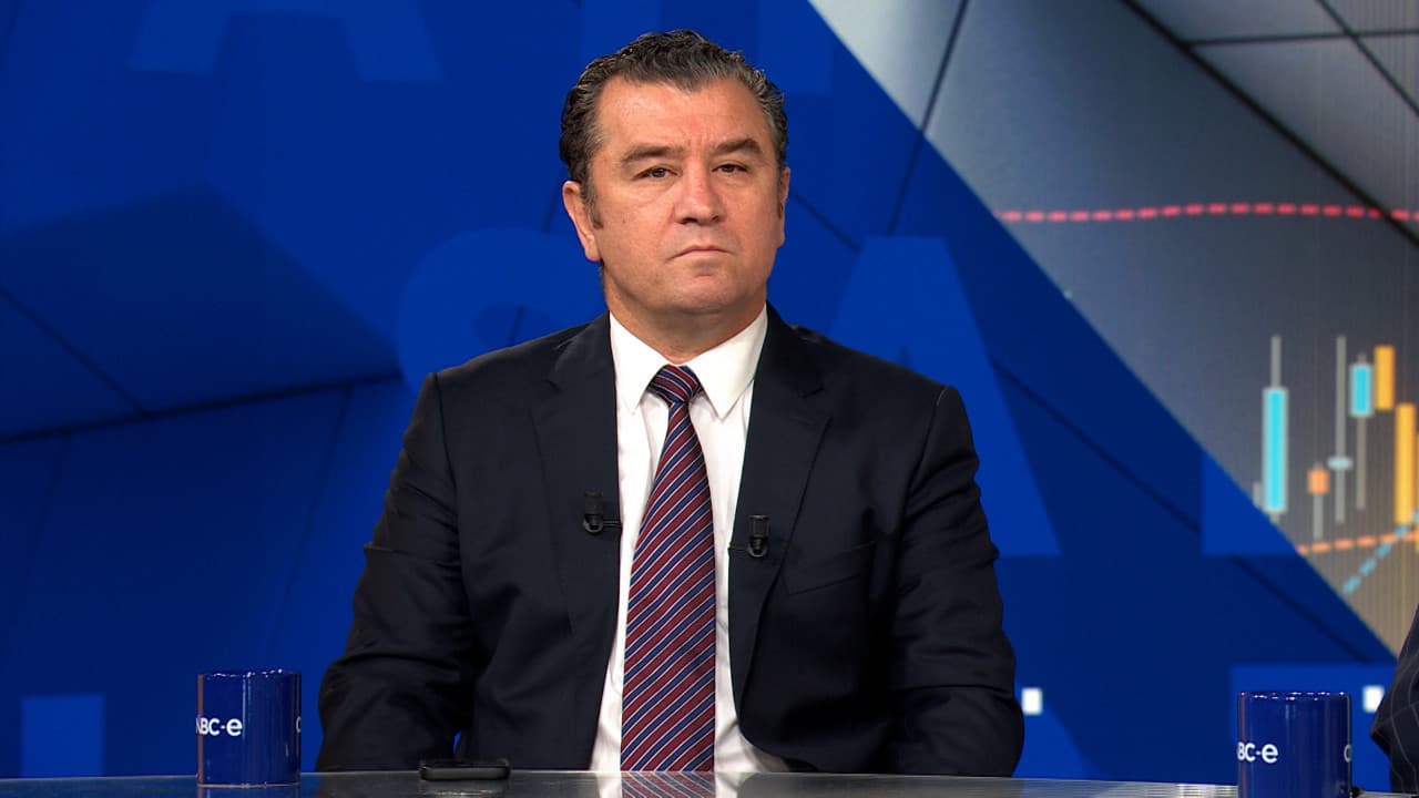 Yıkmak çok kolay, yapmak çok zor.