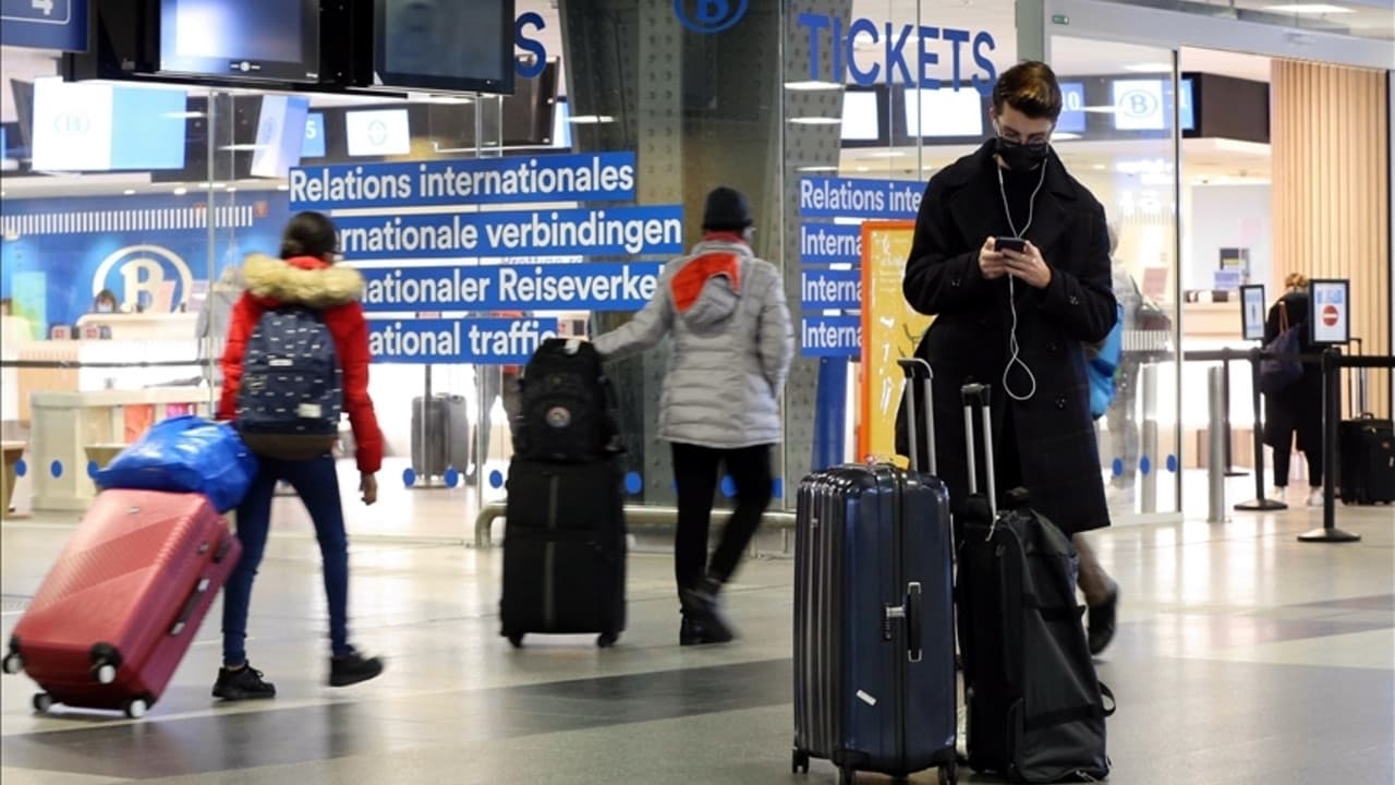 Hızlı tren hattında kaos: 300 sefer iptal edildi