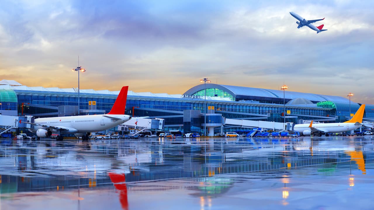 IATA: Tedarik zinciri sorunları hava yollarına 11 milyar dolara mal oldu