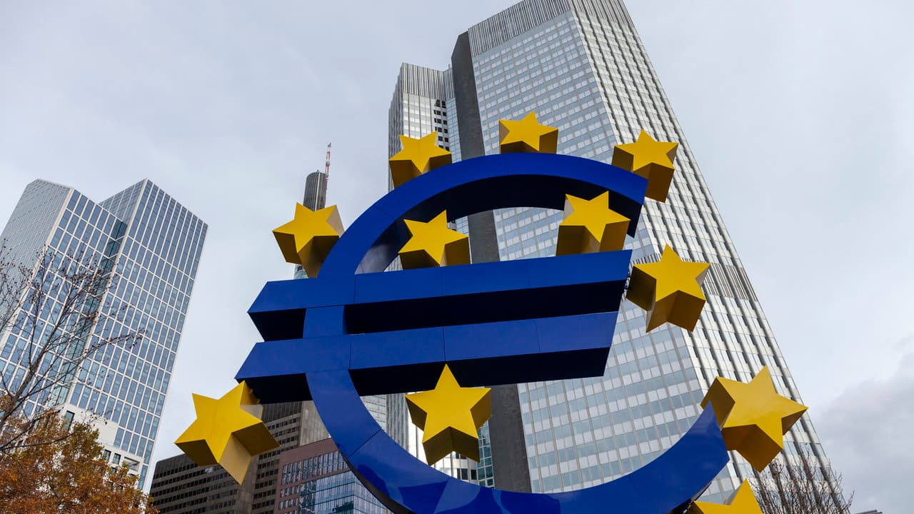Euro Bölgesi'nde enflasyon yüzde 3'e yükseldi