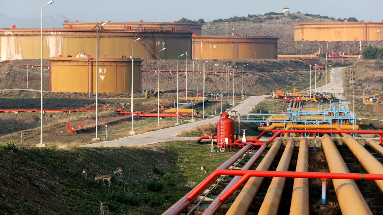BOTAŞ: Türkiye'den geçen boru hatlarıyla taşınan petrol miktarı nisan ayında arttı