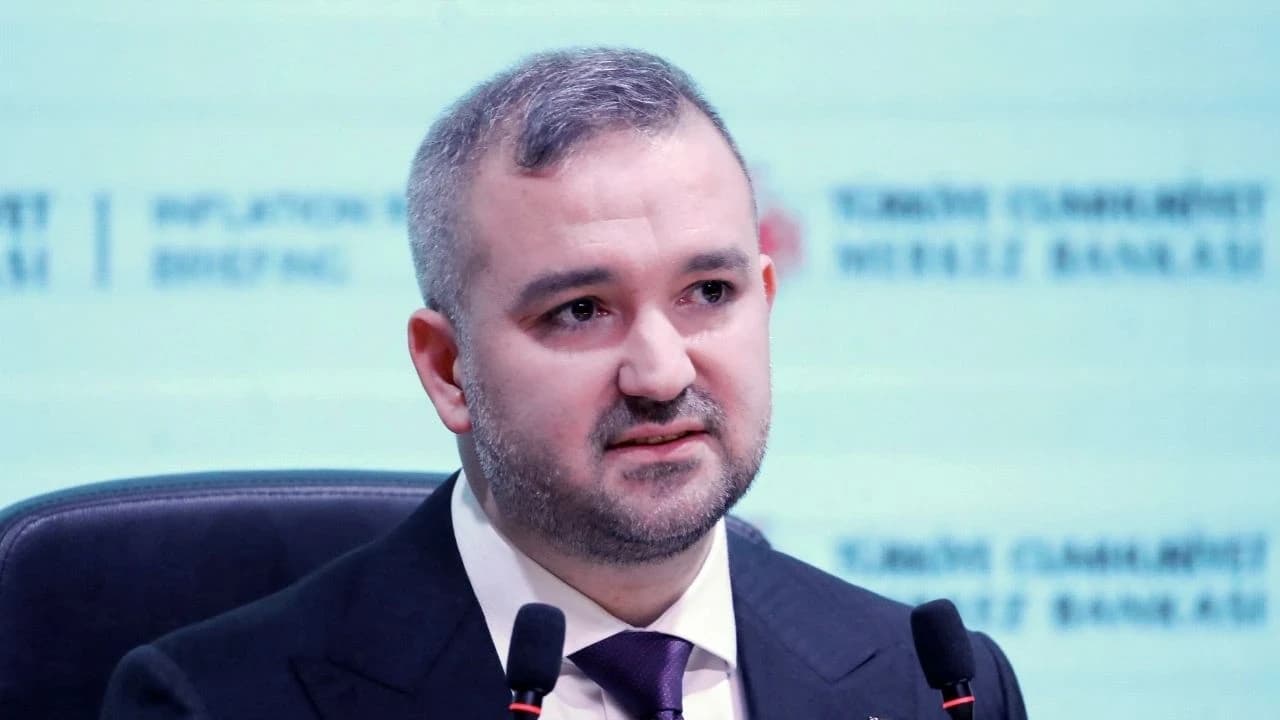 Merkez Bankası Başkanı Karahan enflasyon için sıkı para politikasının süreceğini açıkladı