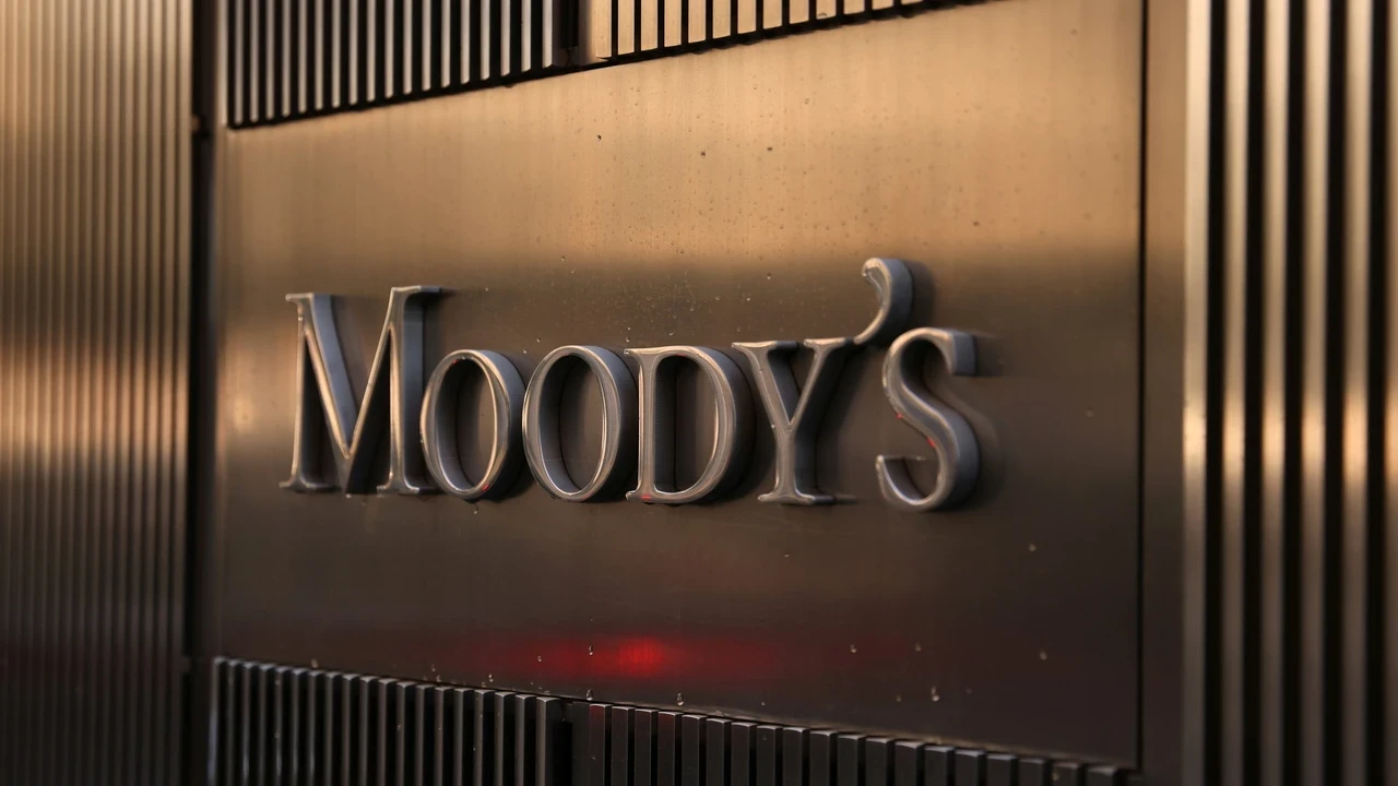 Moody's Zorlu Enerji'nin kredi notunu düşürdü