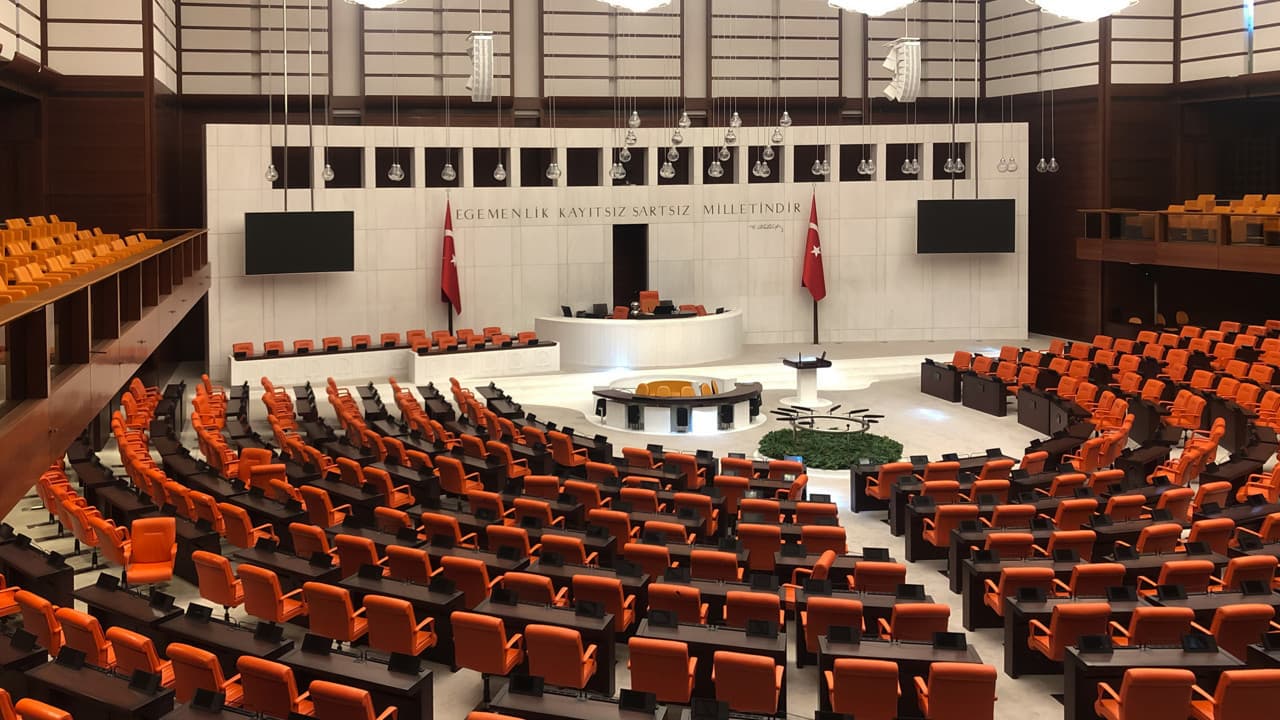 TBMM'de emniyet ve vergi düzenlemeleri görüşülecek