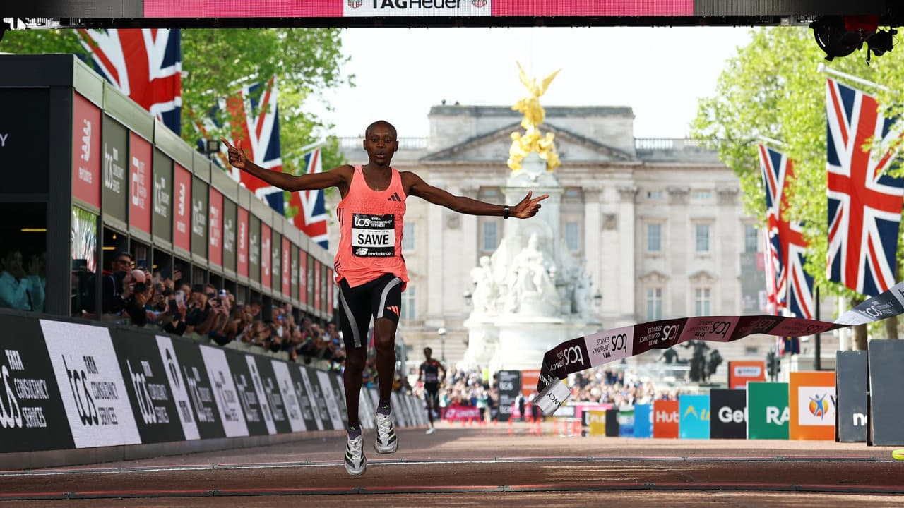 "Süper ayakkabı" ile dünya rekoru geldi, Adidas hisseleri yükseldi