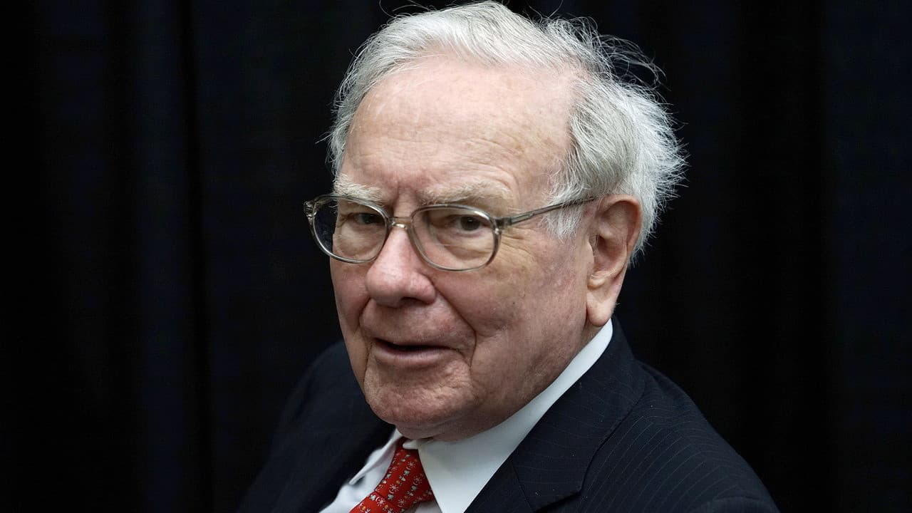 Buffett, pandemide çıktığı havacılık sektörüne geri dönüyor
