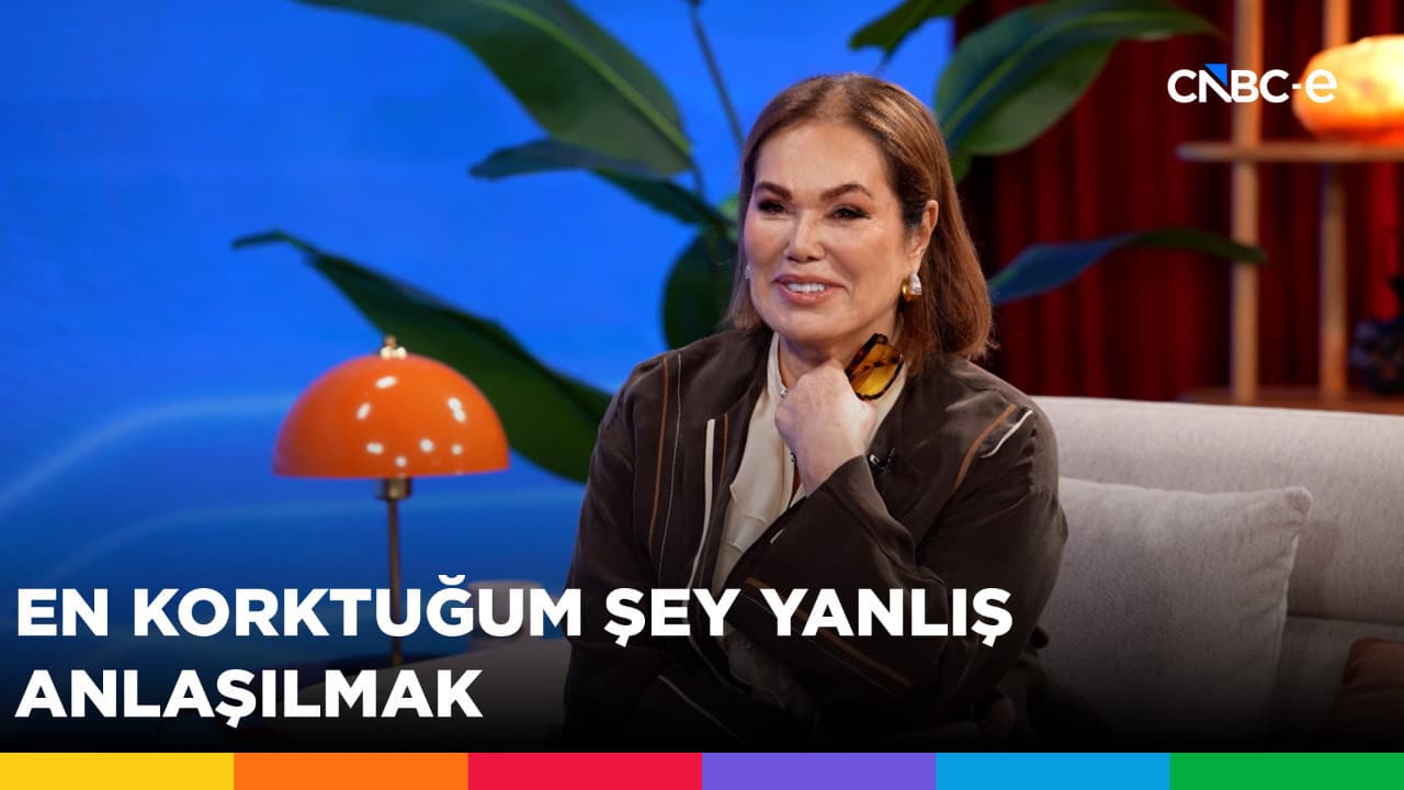 Nazan Şoray: "Hal Hal" Şarkısı Benim Kariyerimdeki Kırılma Noktasıdır!
