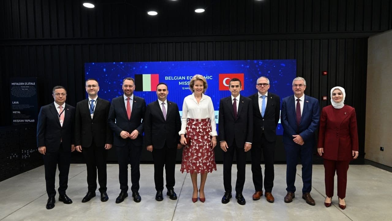 Belçika Kraliçesi Mathilde, MEXT Teknoloji Merkezi'ni ziyaret etti