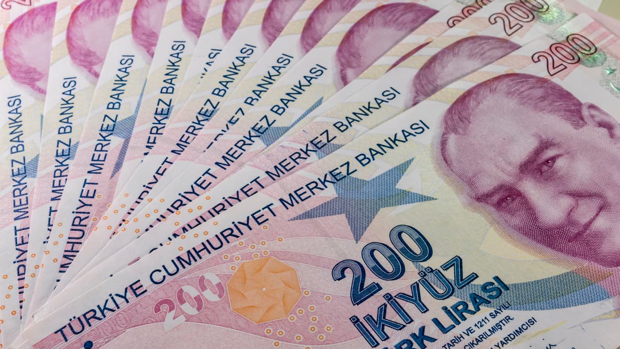 Hazine iki ihale ile 104 milyar TL borçlandı