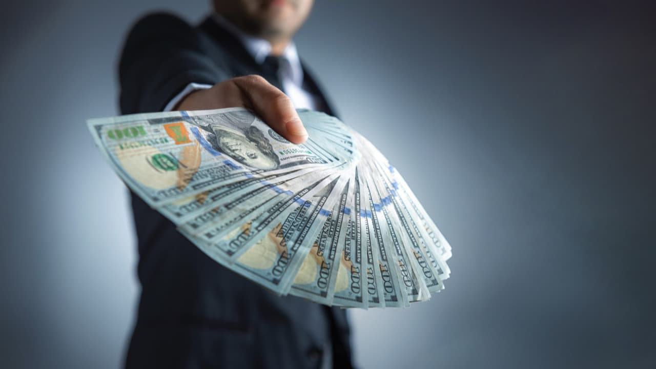 32 yaşında milyon dolarlık servet kazandı: 5 önemli adım