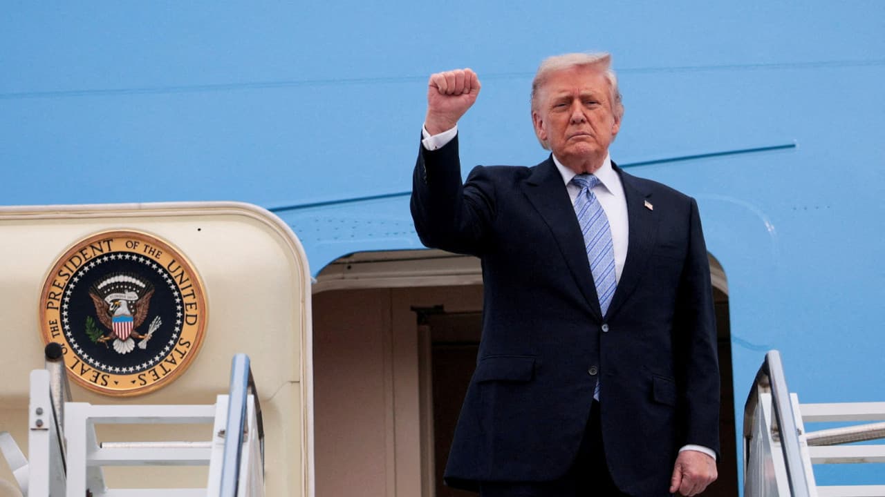 Trump'ın yatırım hesabında eleştirdiği şirketlerin hisselerinde büyük işlemler
